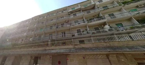 4غرفة شقة في Bari, Italy رقم 236599 2