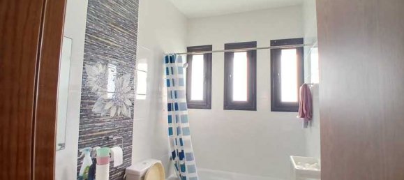 3 bedrooms Villa in Chloraka, Cyprus No. 18513 6