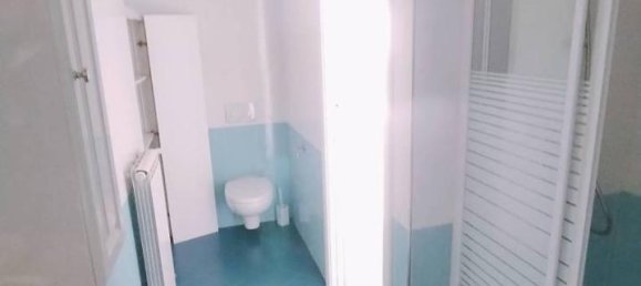 2-salle Appartement à Varese, Italy No. 38111 23