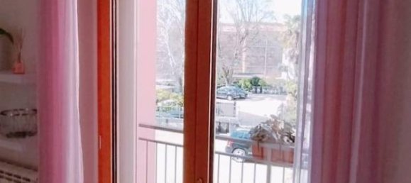 2-salle Appartement à Varese, Italy No. 38111 17