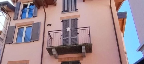 2-salle Appartement à Varese, Italy No. 38111 5