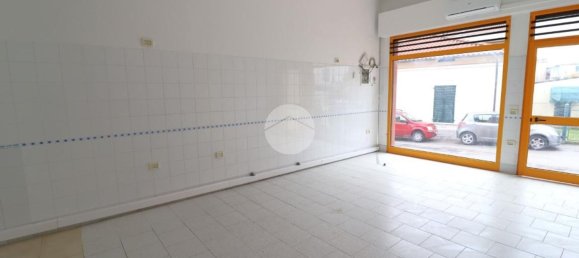 Apartamento de 2 habitaciónes en Giulianova, Italy No. 28302 8