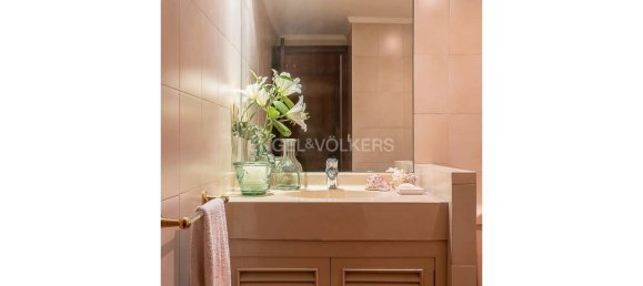 5 bedrooms Apartment in Madrid, Spain No. 149485 25