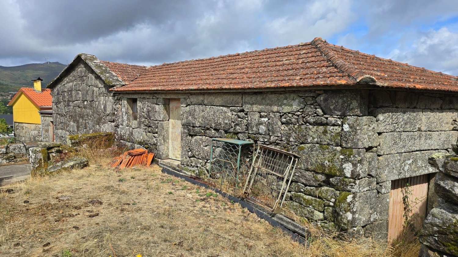 2 bedrooms House in Moncao, Portugal No. 347768