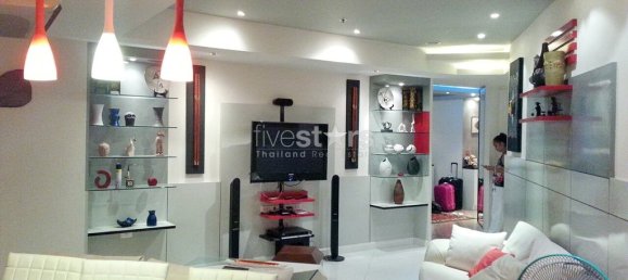 2 bedrooms Condo in Bangkok, Thailand No. 7668 2