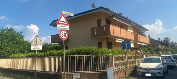 3 bedrooms Apartment in Seregno, Italy No. 378437 5