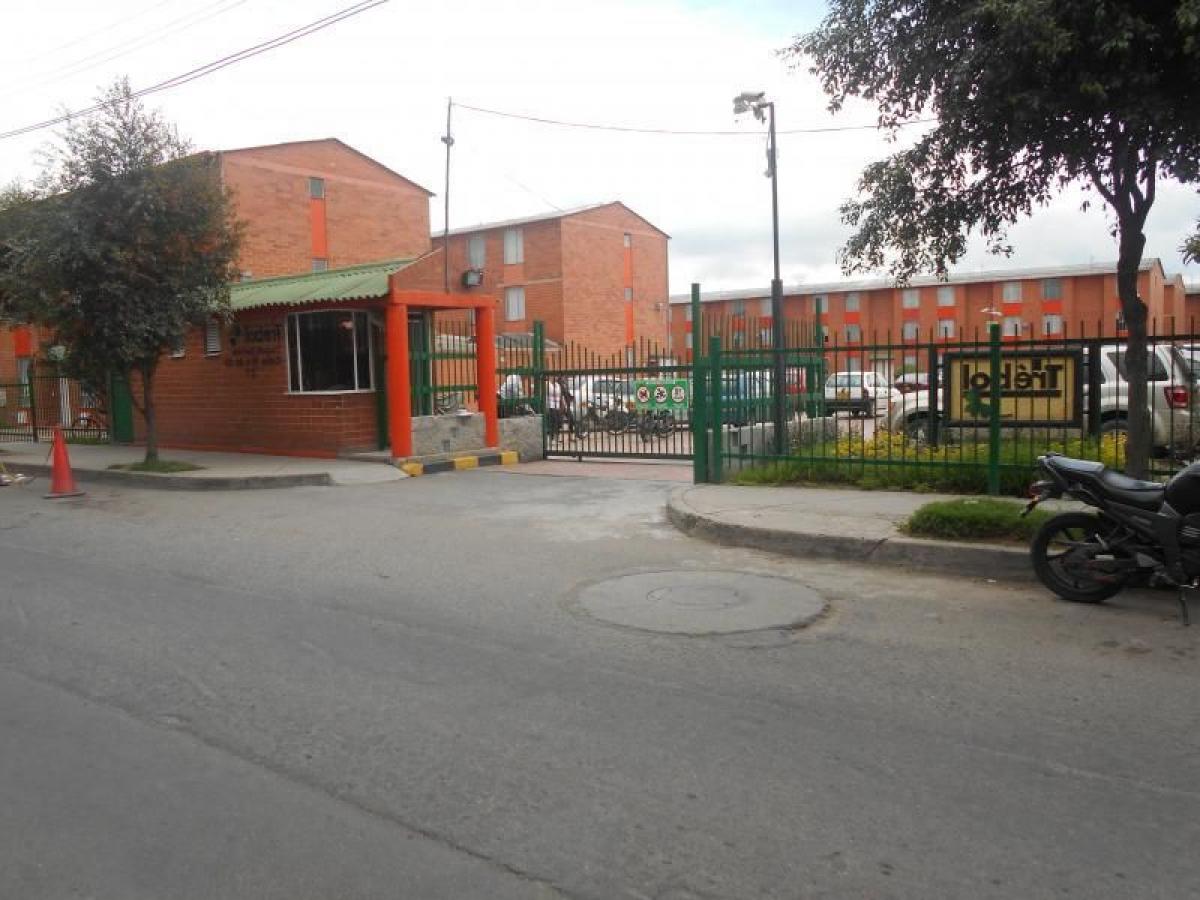 Дом с 4 спальнями в Кундинамарка, Колумбия № 5242