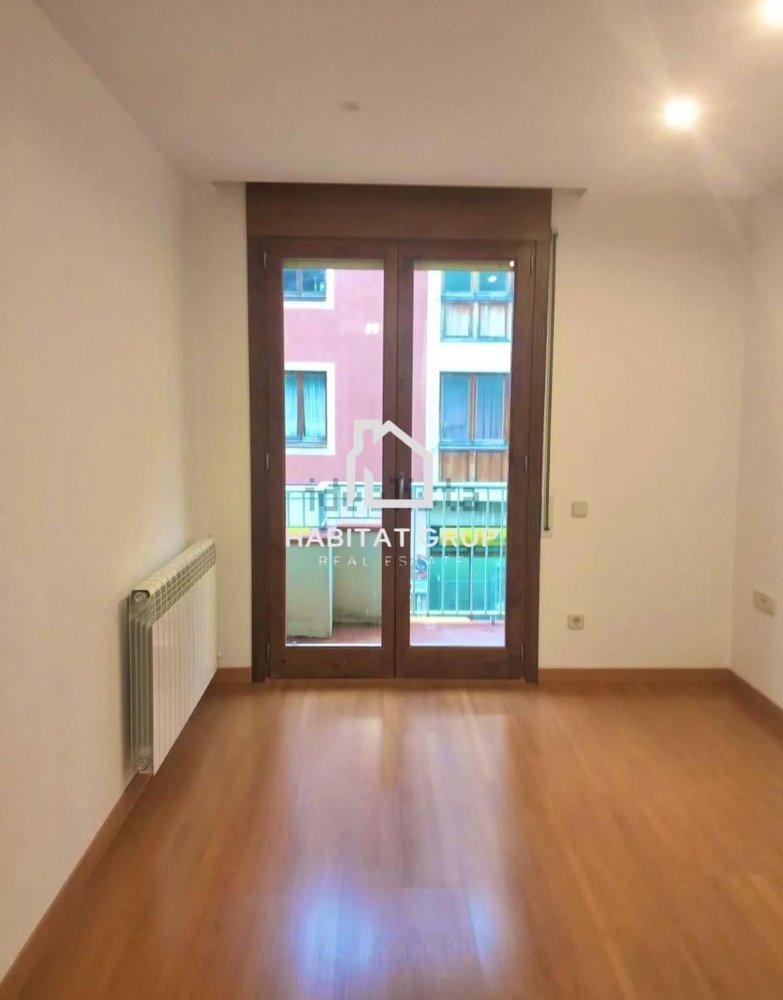 2 chambres Appartement à Sant Joan de les Abadesses, Spain No. 84908