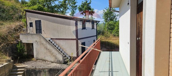 2 bedrooms Apartment in Contrada, Italy No. 52970 18