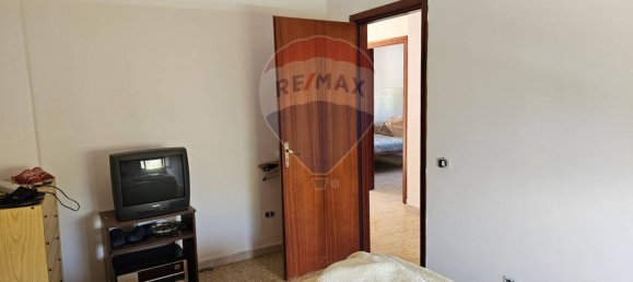 2 bedrooms Apartment in Contrada, Italy No. 52970 19