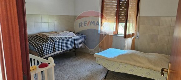 2 bedrooms Apartment in Contrada, Italy No. 52970 20