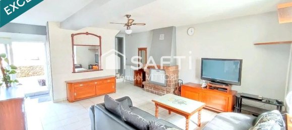 3 bedrooms House in Mayenne, France No. 286746 6