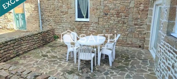 3 bedrooms House in Mayenne, France No. 286746 3