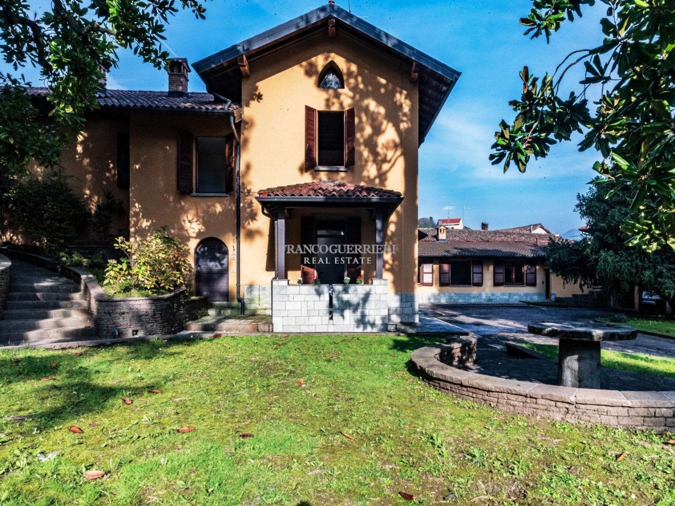 7-Zimmer Villa in Alserio, Italy, Nr. 115623