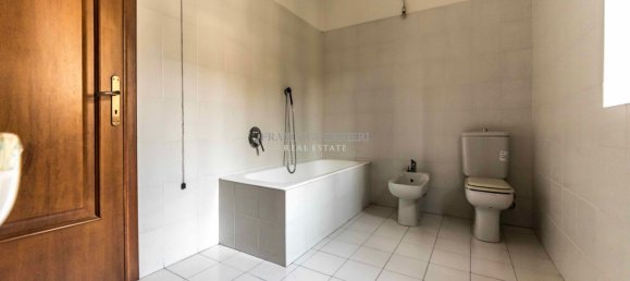 7-Zimmer Villa in Alserio, Italy, Nr. 115623 21