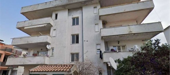 5 rooms Apartment in Tortora, Italy No. 183941 3