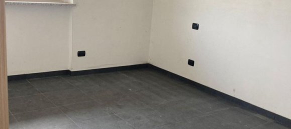 5 rooms Apartment in Alba, Italy No. 149671 3