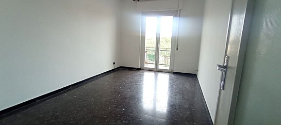 Квартира с 4 комнатами в Генуя, Италия № 189196 5