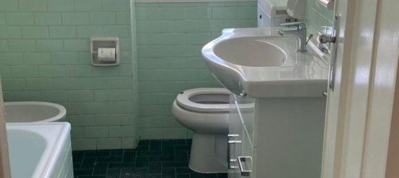 Квартира с 4 комнатами в Генуя, Италия № 189196 13