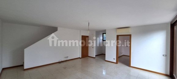 2 غرف نوم فيلا في San Martino Buon Albergo, Italy رقم 272912 4