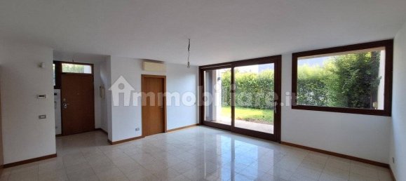 2 غرف نوم فيلا في San Martino Buon Albergo, Italy رقم 272912 5