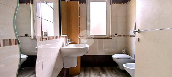 Квартира с 3 спальнями в Пескара, Италия № 165844 13