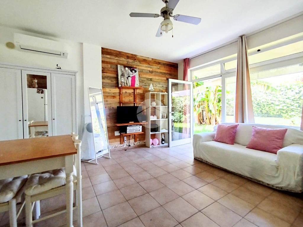 Квартира с 3 спальнями в Пескара, Италия № 165844