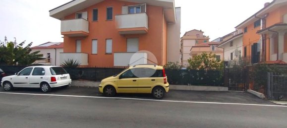 Квартира с 3 спальнями в Пескара, Италия № 165844 25