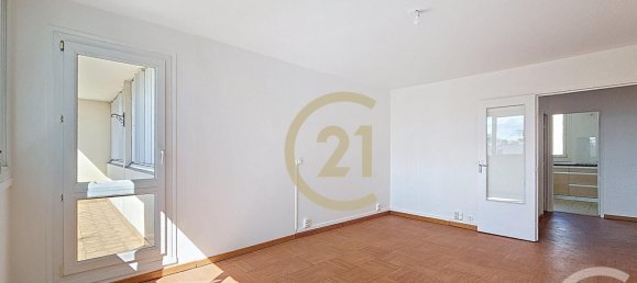 Квартира с 3 спальнями в Вилье-ле-Бель, Франция № 319399 4