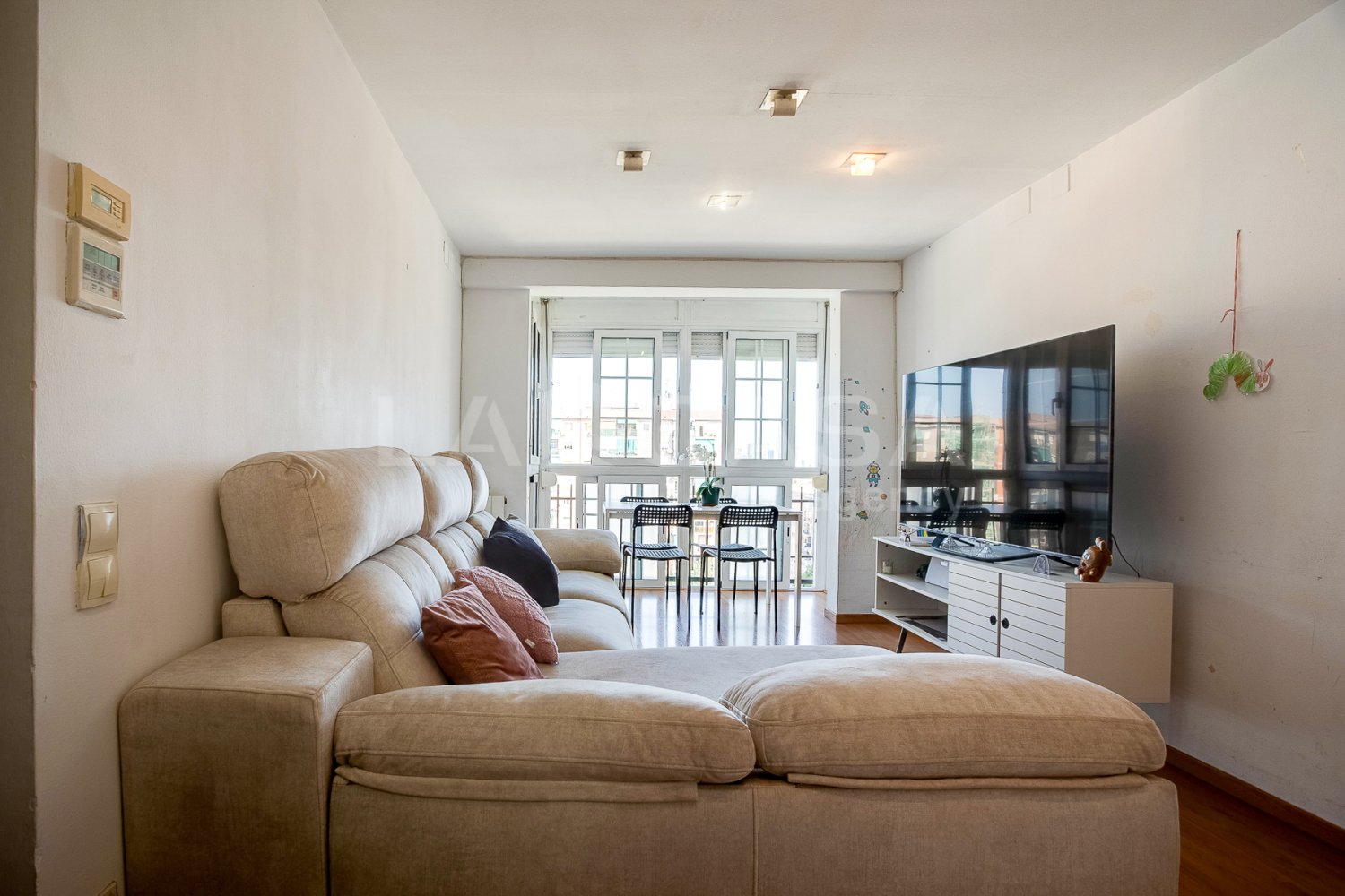 Apartamento de 3 dormitorios en Sant Adria De Besos, Spain No. 146887