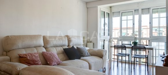 3 bedrooms Apartment in Sant Adria De Besos, Spain No. 146887 3