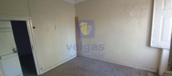 9 bedrooms Building in Lisbon, Portugal No. 102622 19