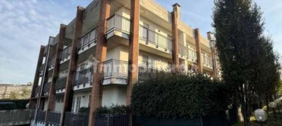 3 rooms Apartment in Cardano al Campo, Italy No. 3209 3