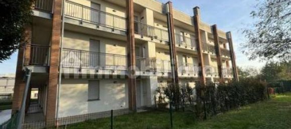 3 rooms Apartment in Cardano al Campo, Italy No. 3209 2