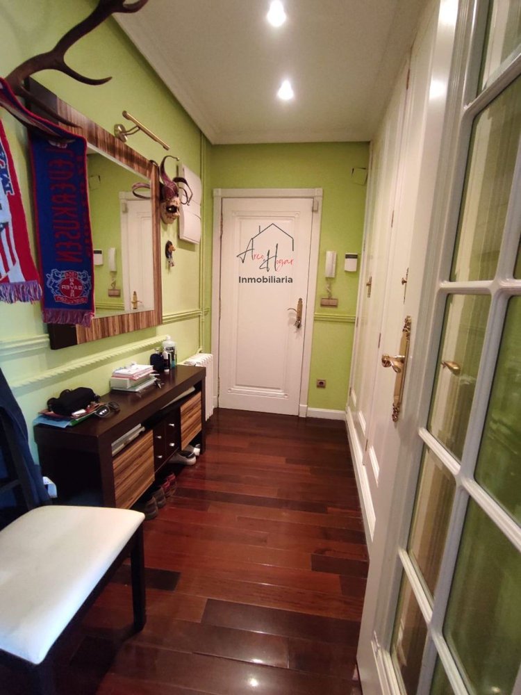 Apartamento de 3 dormitorios en Salamanca, Spain No. 88685