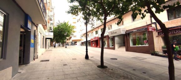 Apartamento de 3 dormitorios en Salamanca, Spain No. 88685 33