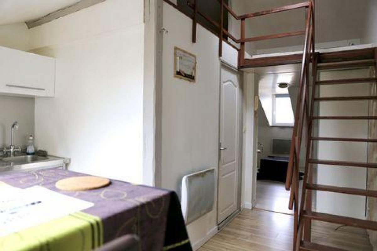 Studio in the Condo in Reims, France No. 35636