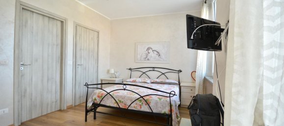 Apartamento de 4 dormitorios en Turin, Italy No. 348662 14