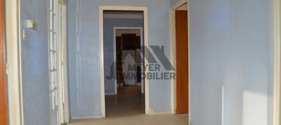 5 bedrooms House in Pompey, France No. 57385 10