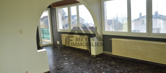 5 bedrooms House in Pompey, France No. 57385 2