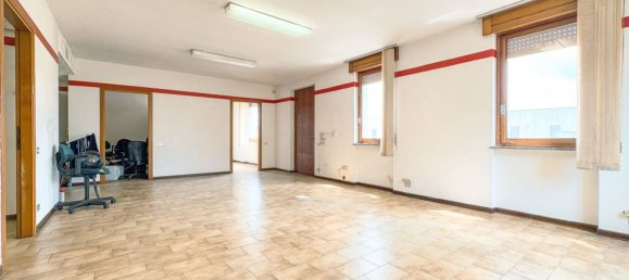 2430m² Building in Cureggio, Italy No. 270682 4