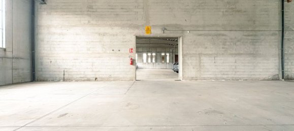 2430m² Building in Cureggio, Italy No. 270682 20