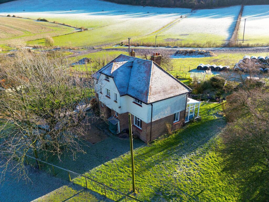 4 bedrooms House in Alkham, United Kingdom No. 10420