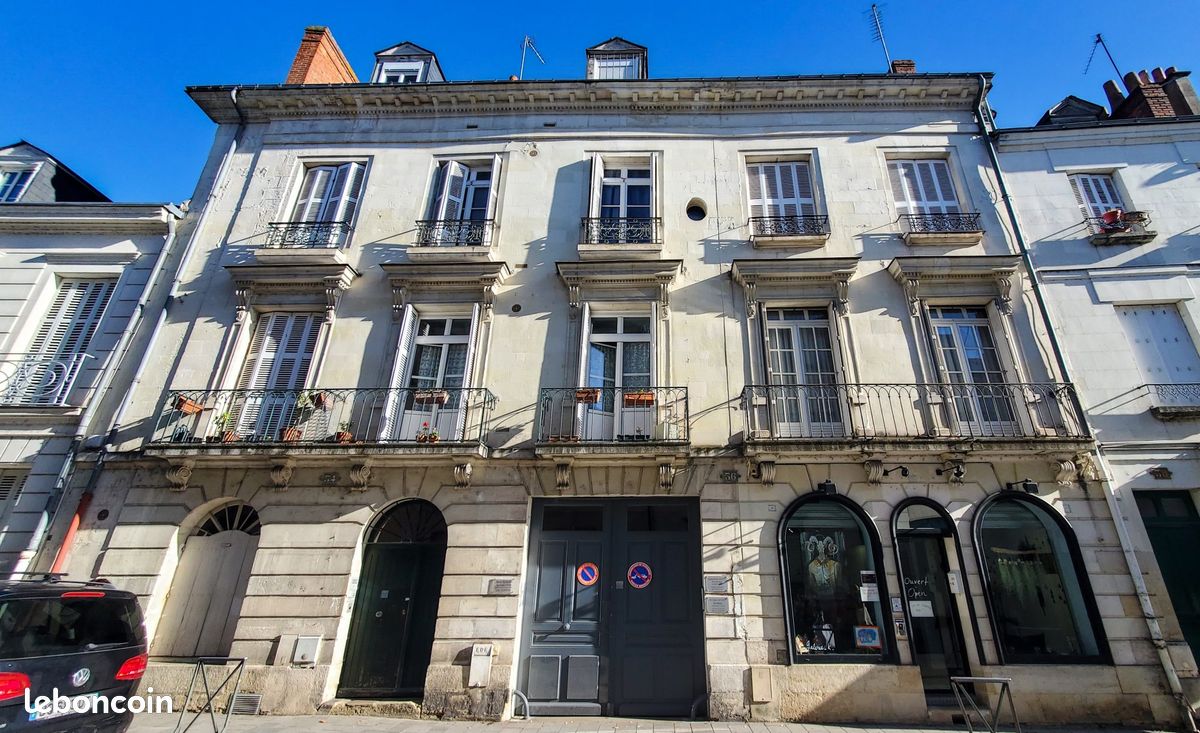 2 bedrooms Duplex in Tours, France No. 261536