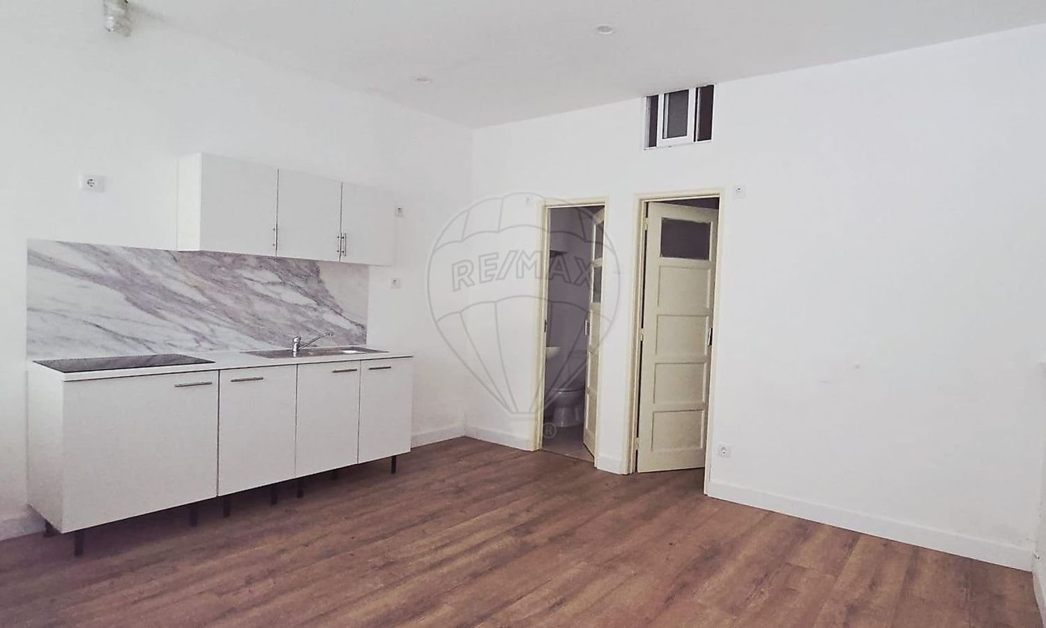 Propiedad comercial en Sintra, Portugal 33 m² No. 224872