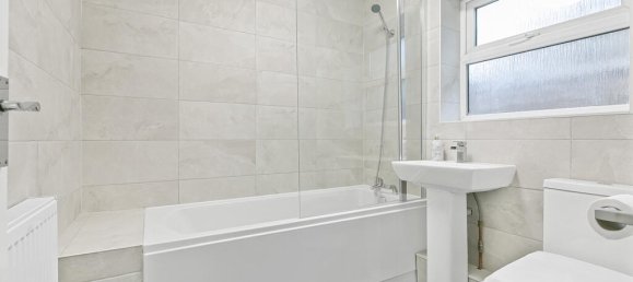 Casa T3 em Surrey, United Kingdom N.º 8571 21