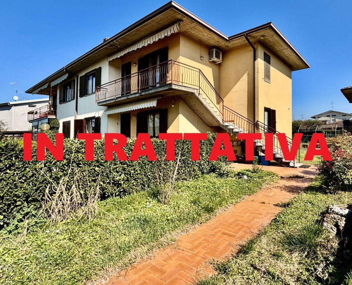 3 bedrooms Apartment in Castegnato, Italy No. 207065