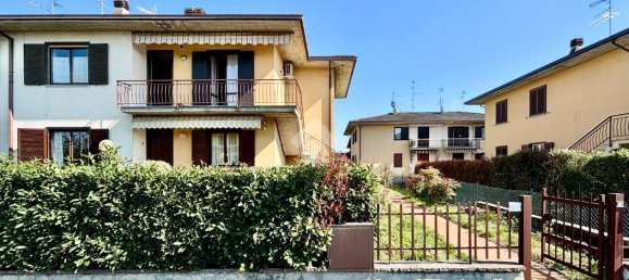 3 bedrooms Apartment in Castegnato, Italy No. 207065 2