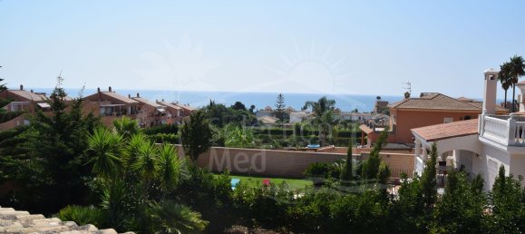 4 غرف نوم فيلا في Estepona, Spain رقم 118888 34