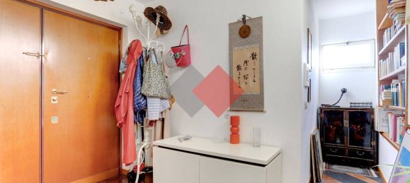 3 rooms Apartment in Rome, Italy No. 46268 2